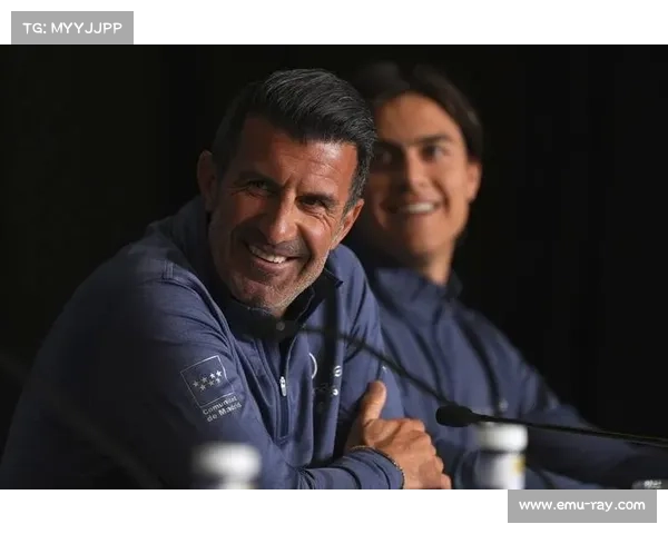 菲戈晒欧冠珍藏球衣 回忆昔日辉煌称那是人生最快乐阶段